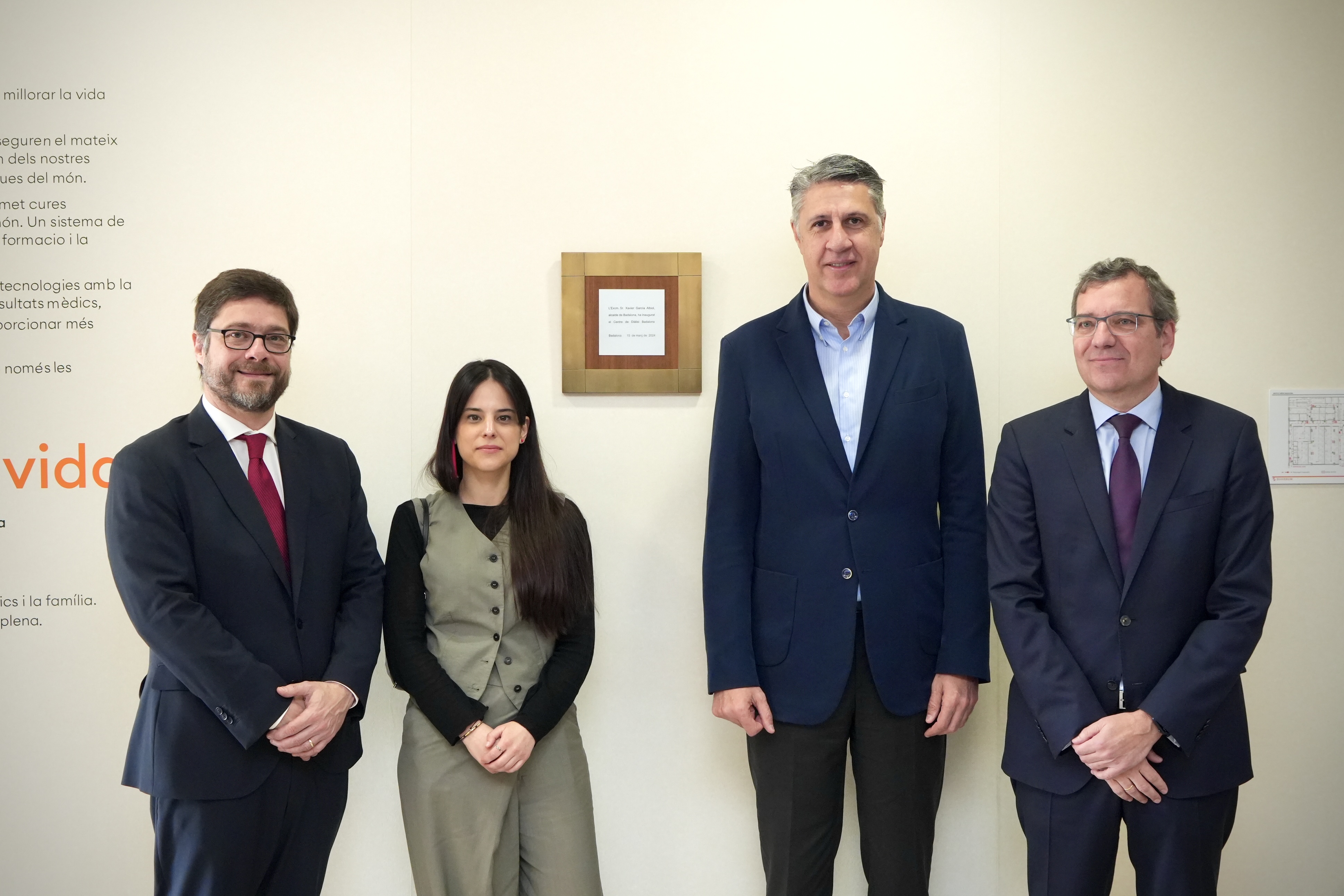 Inauguración del centro de diálisis de Badalona